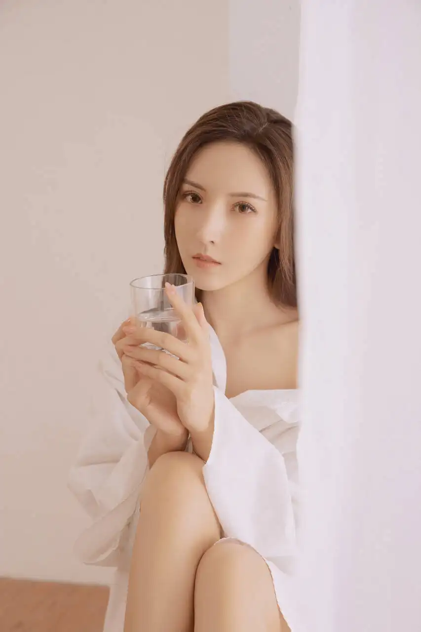 吐鲁番贵阳私人伴游幼师费费子