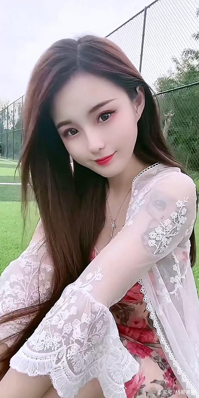 吐鲁番榆林私人伴游章紫曦