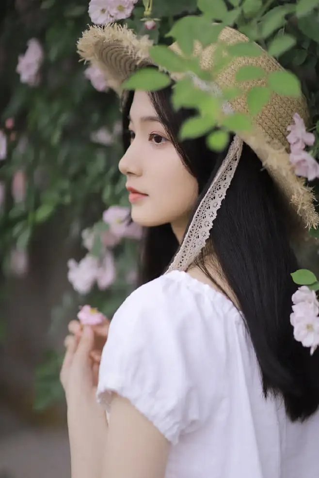 吐鲁番喀什私人伴游李菲儿