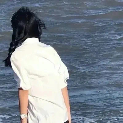 吐鲁番伴游女生武映颖的资料