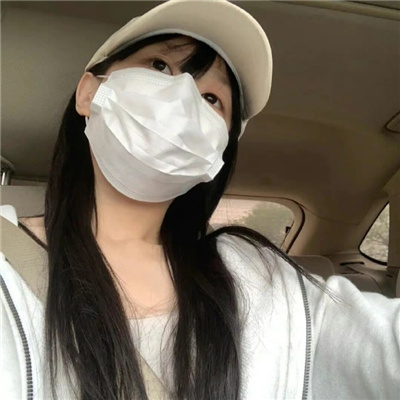 吐鲁番伴游女生闫静槐的资料