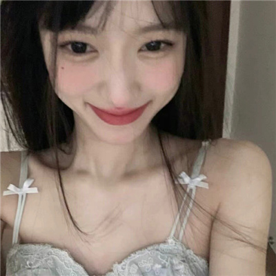 吐鲁番伴游女生楚方方的资料